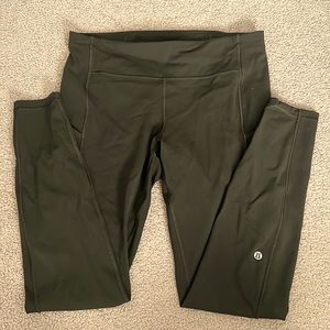 Lululemon size 10 leggings 28”